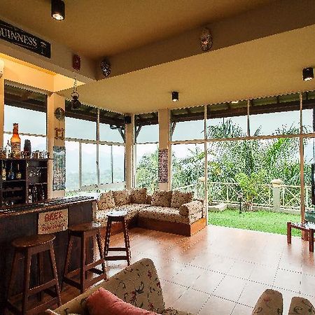 Albatross Boutique Villa Kandy Bagian luar foto