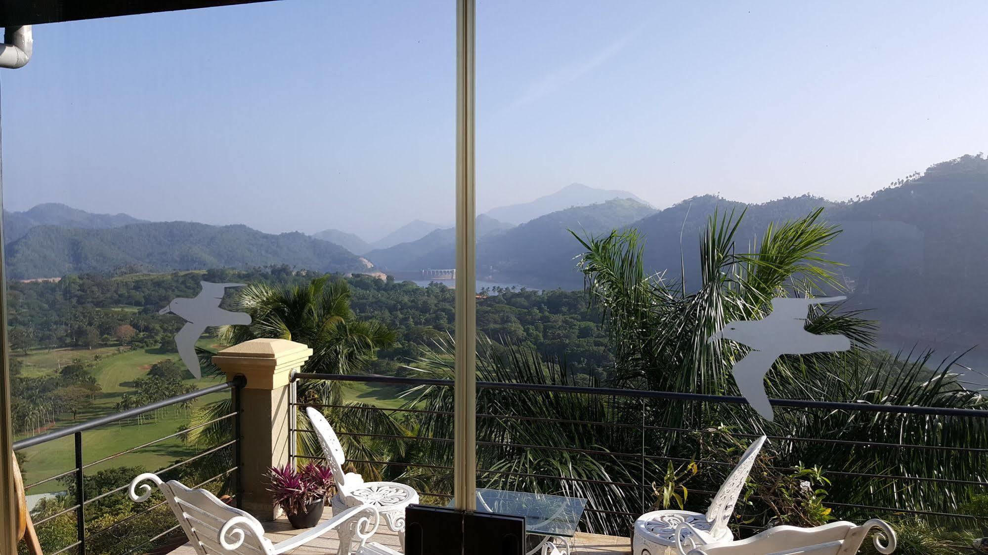 Albatross Boutique Villa Kandy Bagian luar foto